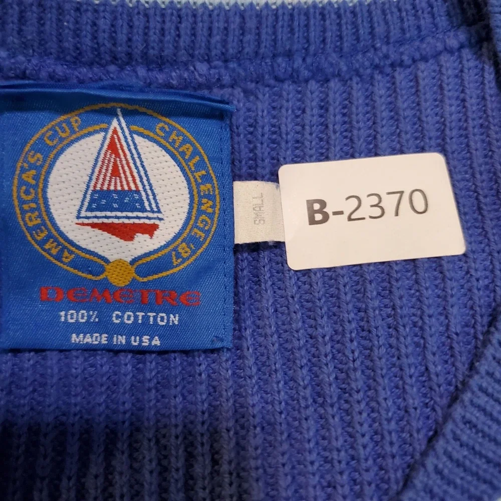 VINTAGE Demetre Men Sweater Small Blue America Cup Challenge '87 Crest Yacht‎